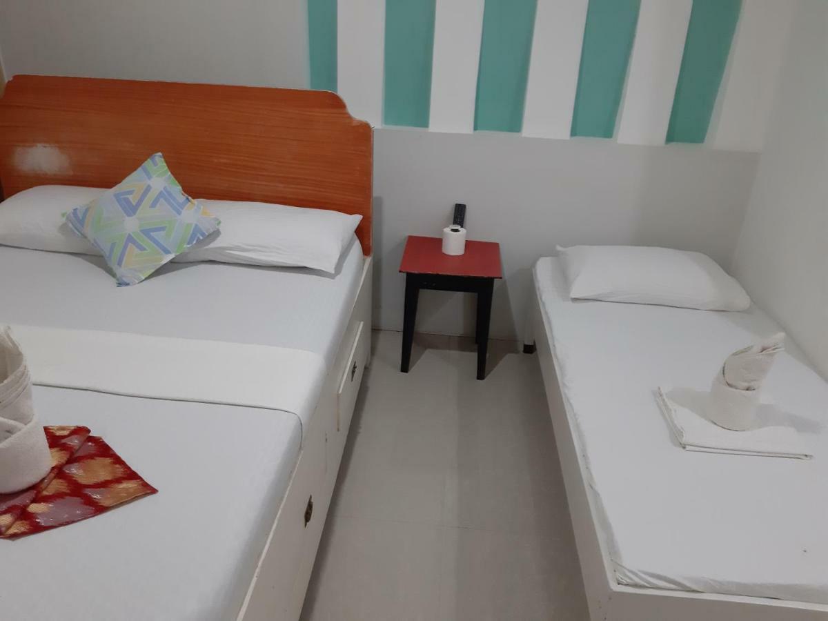 Oyo 712 Island Hop Nido Hostel El Nido Zewnętrze zdjęcie