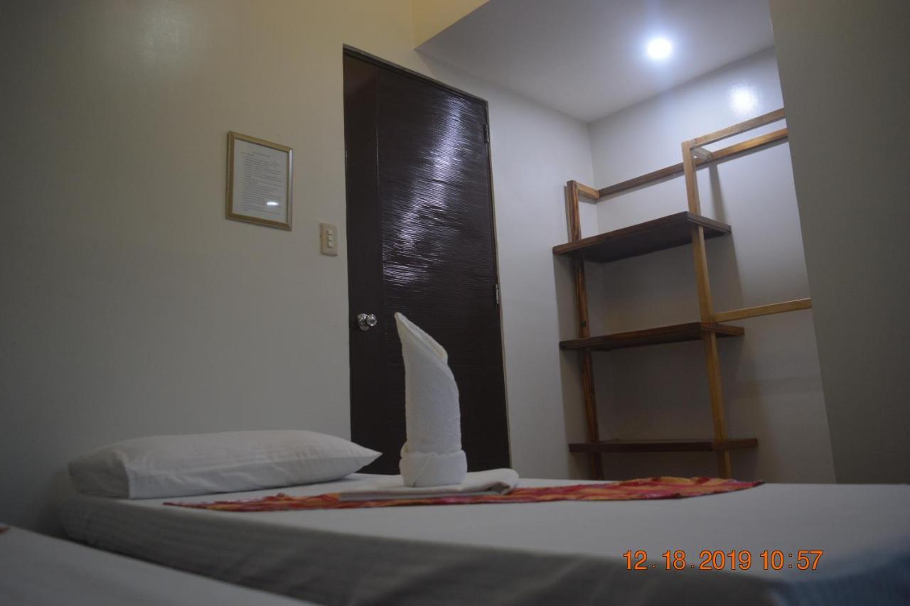 Oyo 712 Island Hop Nido Hostel El Nido Zewnętrze zdjęcie